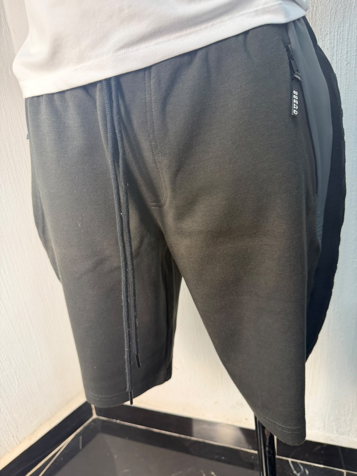 Short Guess Hombre