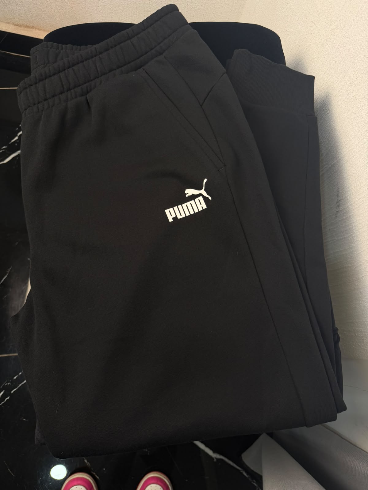 pans puma negro