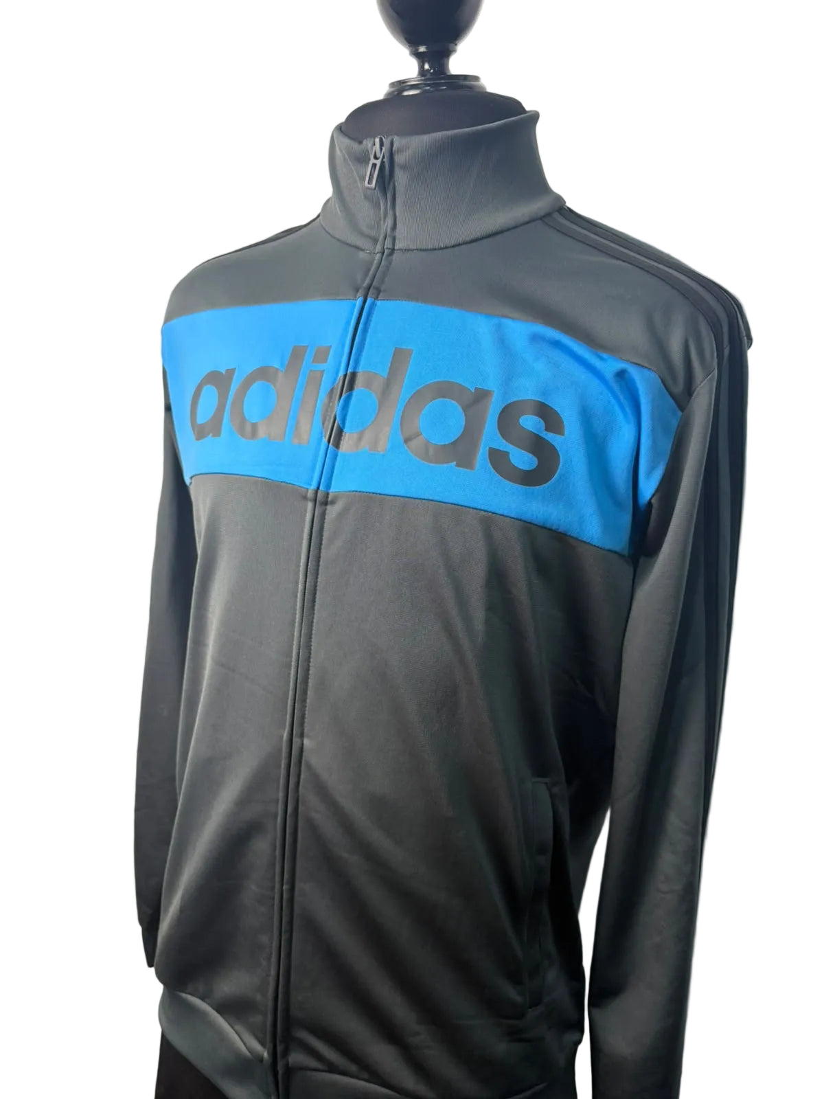 Sueter Adidas Gris